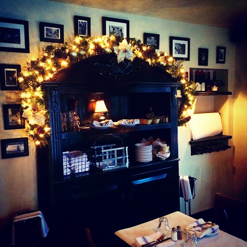 Photo of the food at La Bonne Table in San Diego